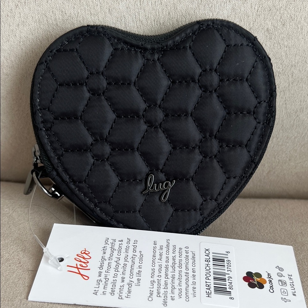NWT Lug Heart Pouch in Black 🖤